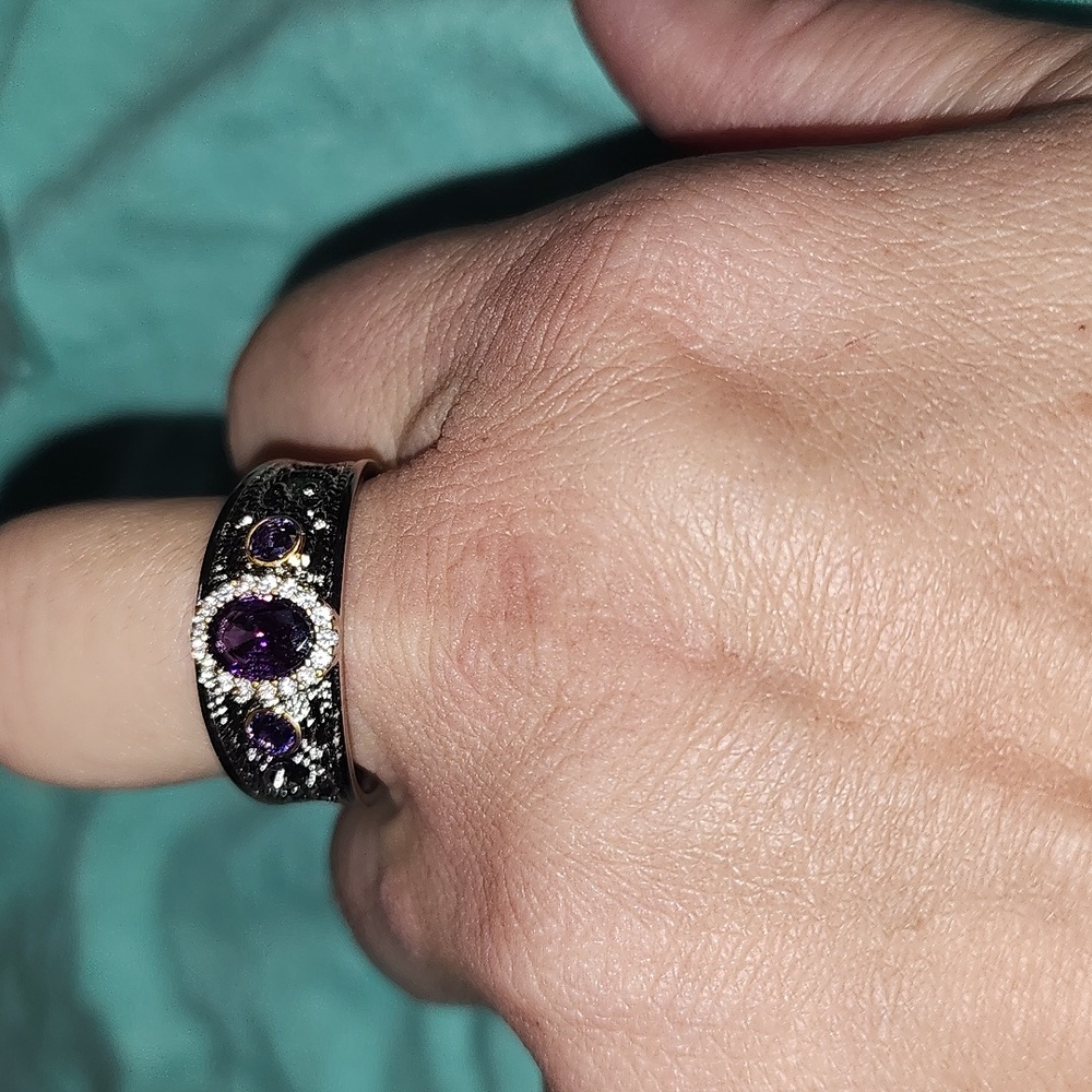 The Hestia Ring Amethyst Cubic Zirconia On Gold&Rhodium Plating Size 11 FP $35 - Picture 6 of 6